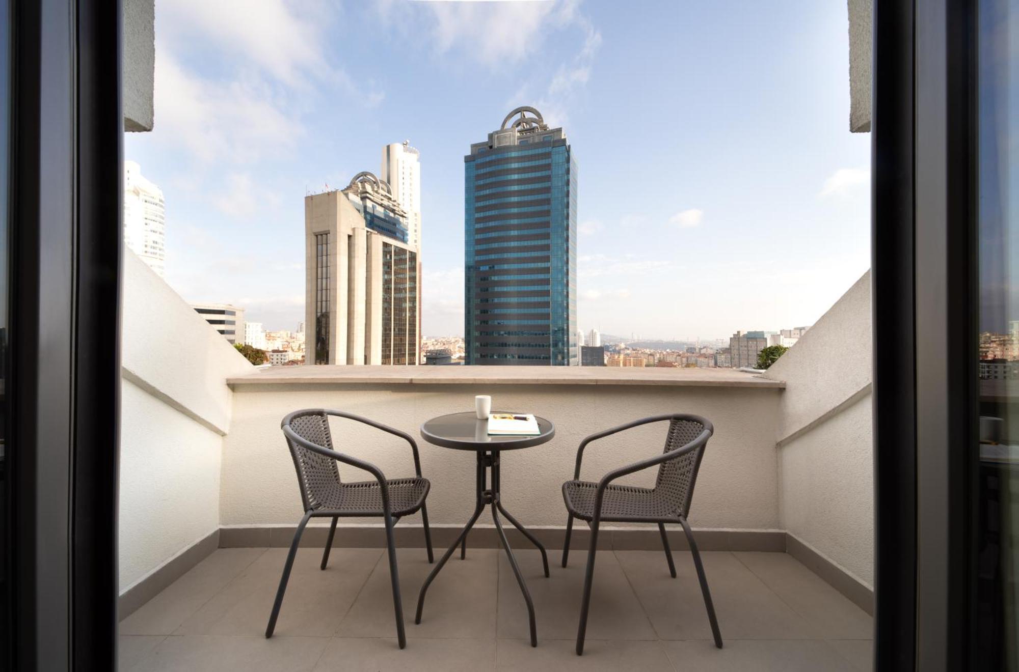 Tryp By Wyndham Istanbul Sisli Hotel Eksteriør billede